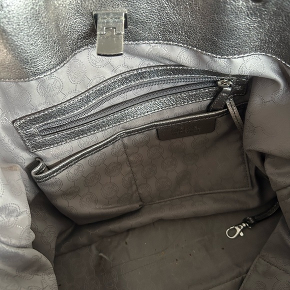 Michael Kors bag - Picture 5 of 11